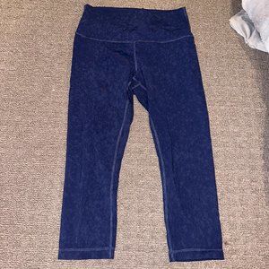 Luluemon cropped blue dye leggings
